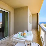La Perla By Interhome * אל מדאנו